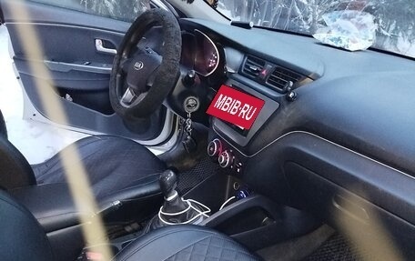 KIA Rio III рестайлинг, 2013 год, 650 000 рублей, 2 фотография