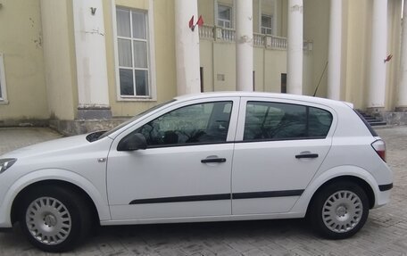 Opel Astra H, 2004 год, 680 000 рублей, 4 фотография