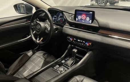 Mazda 6, 2019 год, 2 190 000 рублей, 26 фотография