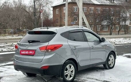 Hyundai Tucson III, 2010 год, 1 220 000 рублей, 2 фотография