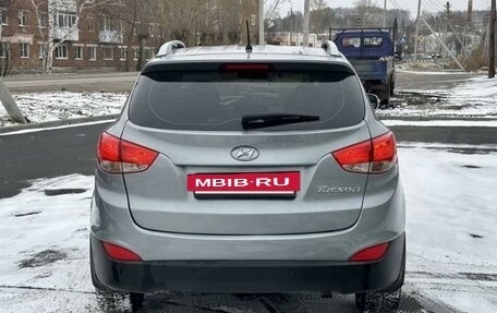 Hyundai Tucson III, 2010 год, 1 220 000 рублей, 8 фотография