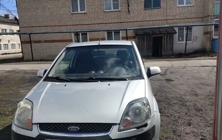 Ford Fiesta, 2008 год, 260 000 рублей, 2 фотография