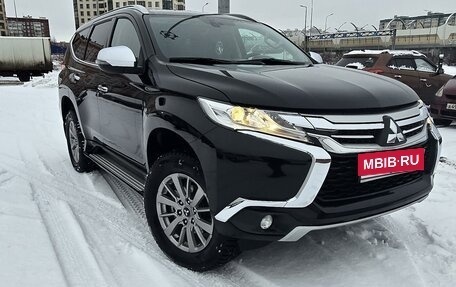 Mitsubishi Pajero Sport III рестайлинг, 2018 год, 2 690 000 рублей, 1 фотография