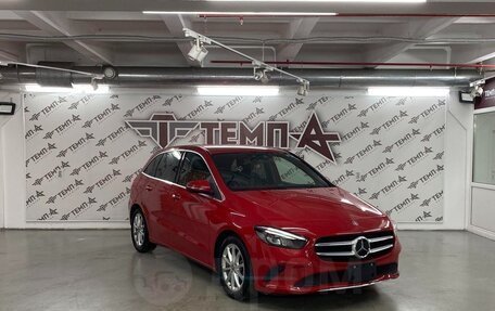 Mercedes-Benz B-Класс, 2019 год, 2 000 000 рублей, 10 фотография