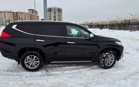 Mitsubishi Pajero Sport III рестайлинг, 2018 год, 2 690 000 рублей, 6 фотография