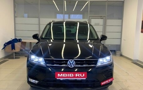 Volkswagen Tiguan II, 2017 год, 2 450 000 рублей, 2 фотография