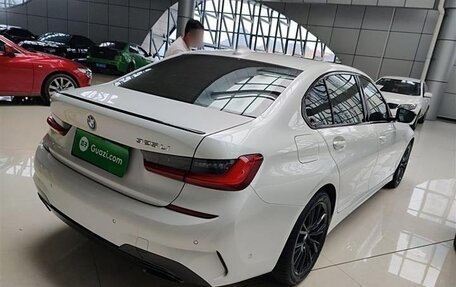 BMW 3 серия, 2021 год, 5 560 000 рублей, 2 фотография