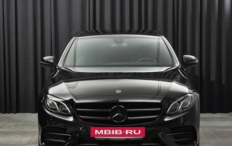 Mercedes-Benz E-Класс, 2019 год, 4 550 000 рублей, 2 фотография