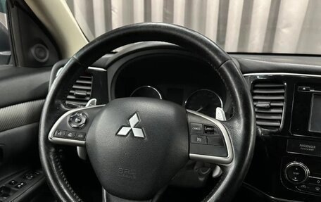 Mitsubishi Outlander III рестайлинг 3, 2014 год, 1 370 000 рублей, 7 фотография