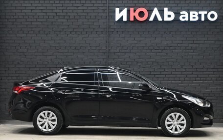 Hyundai Solaris II рестайлинг, 2019 год, 1 450 000 рублей, 8 фотография