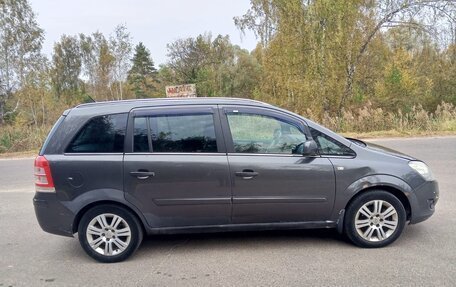 Opel Zafira B, 2010 год, 600 000 рублей, 4 фотография