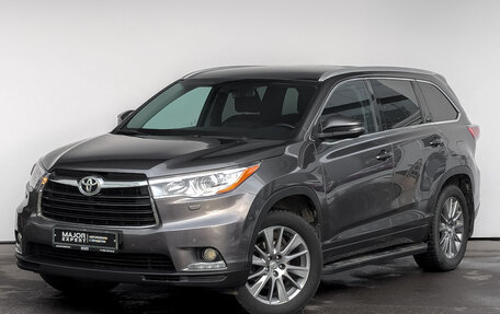 Toyota Highlander III, 2015 год, 3 390 000 рублей, 1 фотография