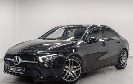 Mercedes-Benz A-Класс, 2019 год, 2 540 000 рублей, 1 фотография