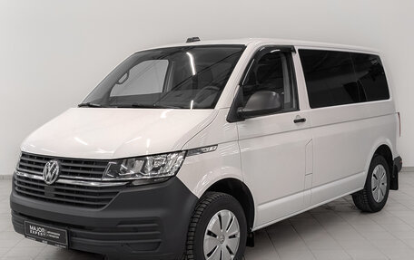 Volkswagen Caravelle T6 рестайлинг, 2020 год, 4 545 000 рублей, 1 фотография