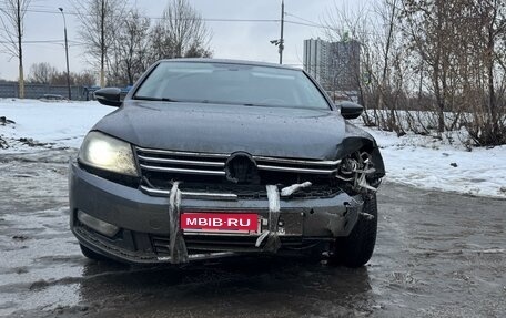 Volkswagen Passat B7, 2013 год, 900 000 рублей, 1 фотография