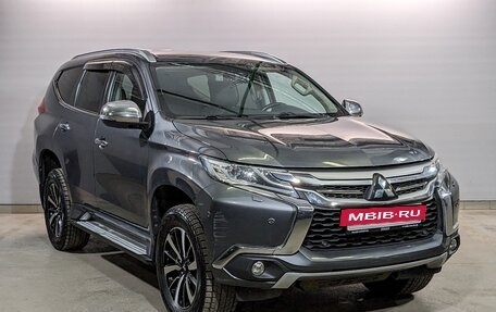 Mitsubishi Pajero Sport III рестайлинг, 2020 год, 3 600 000 рублей, 3 фотография