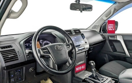 Toyota Land Cruiser Prado 150 рестайлинг 2, 2020 год, 5 650 000 рублей, 17 фотография