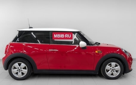 MINI Hatch, 2018 год, 1 960 000 рублей, 4 фотография