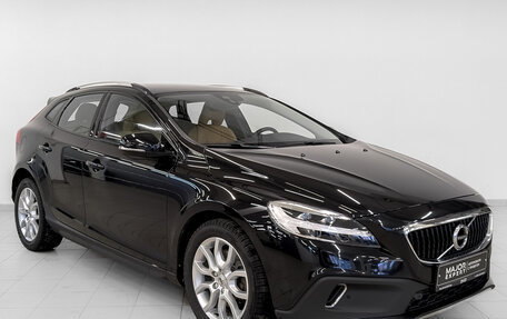 Volvo V40 II рестайлинг, 2018 год, 2 185 000 рублей, 3 фотография