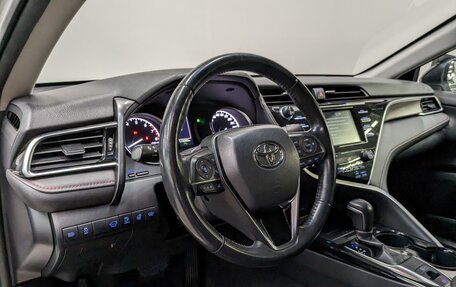 Toyota Camry, 2020 год, 3 175 000 рублей, 16 фотография