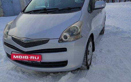 Toyota Ractis I, 2010 год, 1 100 000 рублей, 11 фотография