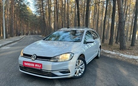 Volkswagen Golf VII, 2018 год, 2 099 000 рублей, 2 фотография