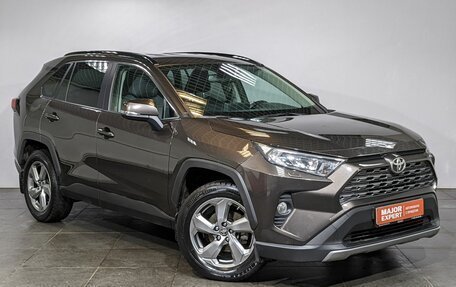 Toyota RAV4, 2021 год, 3 190 000 рублей, 3 фотография