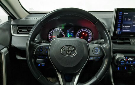 Toyota RAV4, 2021 год, 3 190 000 рублей, 24 фотография