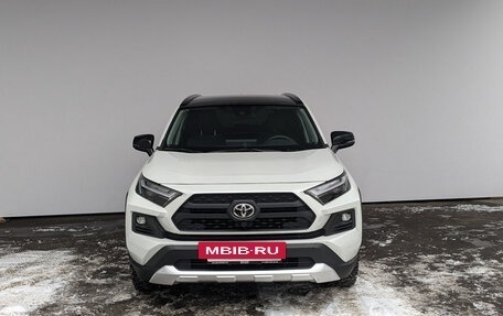 Toyota RAV4, 2023 год, 4 150 000 рублей, 2 фотография