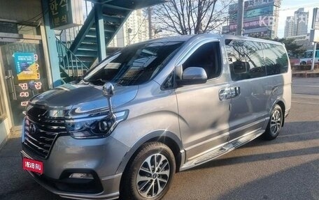 Hyundai Grand Starex Grand Starex I рестайлинг 2, 2020 год, 3 400 000 рублей, 1 фотография