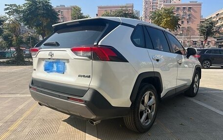 Toyota RAV4, 2021 год, 2 962 125 рублей, 2 фотография