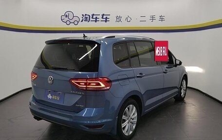 Volkswagen Touran III, 2020 год, 2 090 000 рублей, 2 фотография