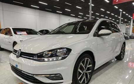 Volkswagen Golf VIII, 2020 год, 1 620 000 рублей, 1 фотография