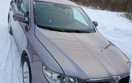 Skoda Superb III рестайлинг, 2012 год, 1 020 000 рублей, 1 фотография