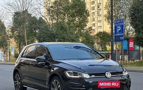 Volkswagen Golf VII, 2020 год, 1 830 000 рублей, 3 фотография