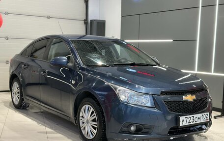 Chevrolet Cruze II, 2010 год, 599 990 рублей, 1 фотография