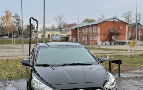 Hyundai Solaris II рестайлинг, 2011 год, 450 000 рублей, 3 фотография