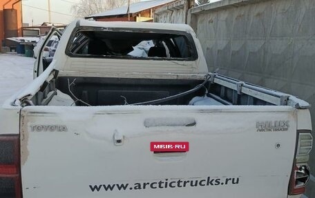 Toyota Hilux VII, 2014 год, 1 400 000 рублей, 2 фотография