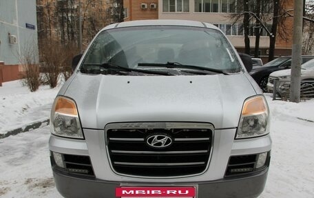 Hyundai Starex I рестайлинг, 2007 год, 720 000 рублей, 2 фотография