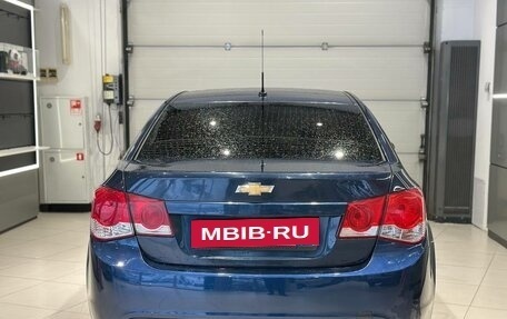 Chevrolet Cruze II, 2010 год, 599 990 рублей, 7 фотография