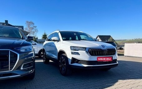 Skoda Karoq I, 2022 год, 3 975 000 рублей, 2 фотография