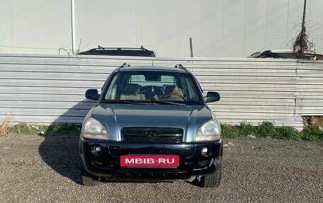 Hyundai Tucson III, 2004 год, 739 000 рублей, 2 фотография