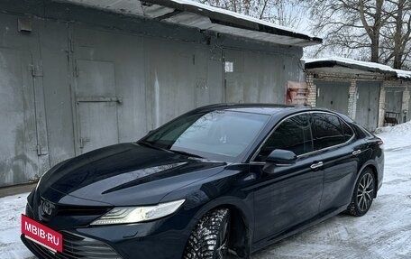 Toyota Camry, 2020 год, 3 200 000 рублей, 3 фотография