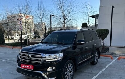 Toyota Land Cruiser 200, 2017 год, 7 400 000 рублей, 1 фотография