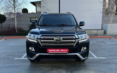 Toyota Land Cruiser 200, 2017 год, 7 400 000 рублей, 5 фотография