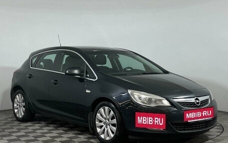 Opel Astra J, 2011 год, 798 000 рублей, 3 фотография