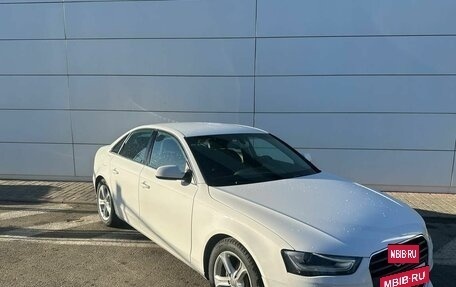 Audi A4, 2013 год, 1 350 000 рублей, 3 фотография