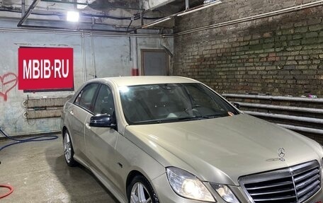 Mercedes-Benz E-Класс, 2010 год, 1 500 000 рублей, 3 фотография