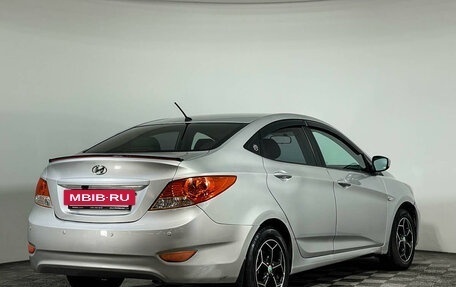 Hyundai Solaris II рестайлинг, 2012 год, 5 фотография