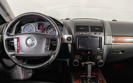 Volkswagen Touareg III, 2006 год, 1 008 000 рублей, 12 фотография